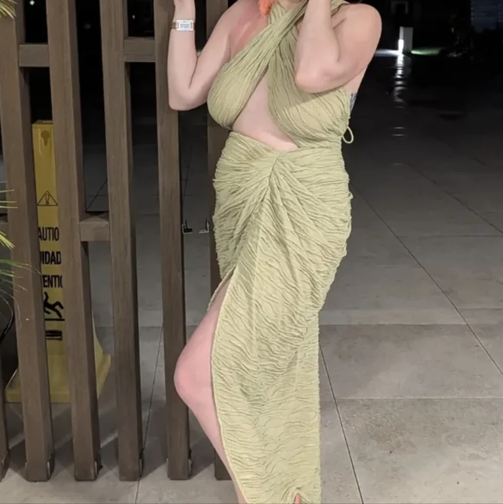 PrettyLittleThing Lime Asymmetrical Dress - Picture 3 of 6